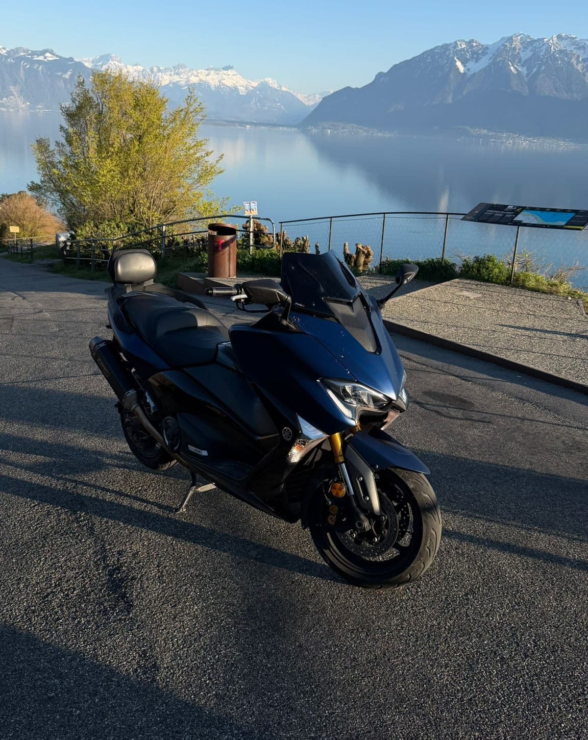 Tmax 560 Tech Max